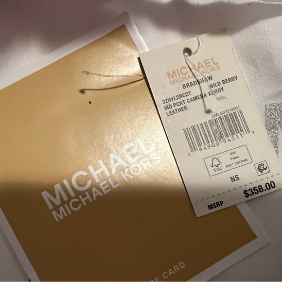 MICHAEL KORS HOT PINK RUNWAY CROSSBODY CAMERA BAG / STUDDED - Picture 10 of 16